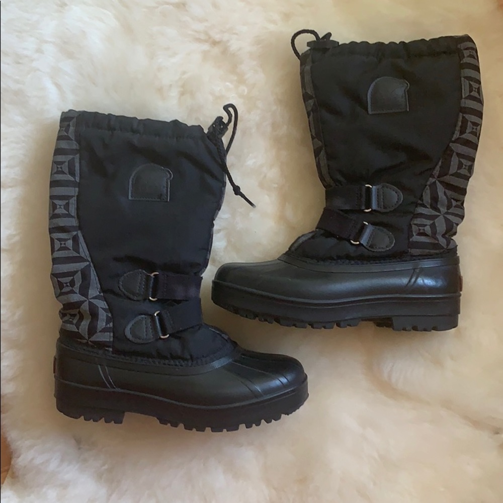 Women’s Sorel Nylon Winter Boot no liner